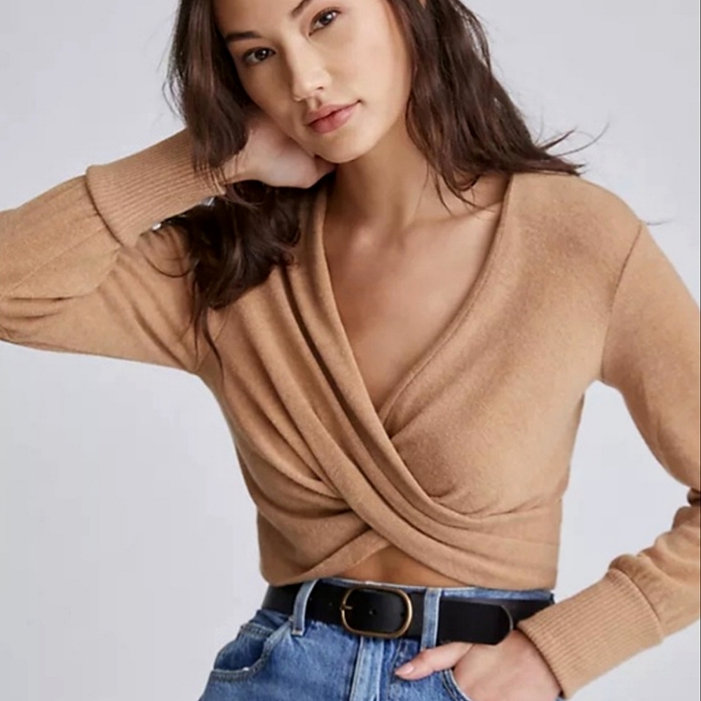 Anthropologie Twist Front Cropped Deep V neck Long Sleeve Tan Knit Sweater sz L